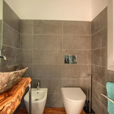 Casa Con Piscina Jacuzzi Ac Wifi E Biciclette Elettriche * Bordighera