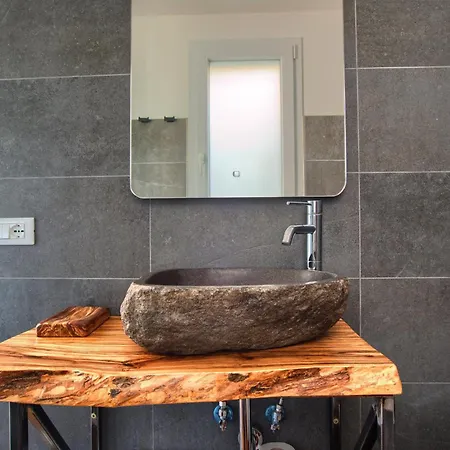 Casa Con Piscina Jacuzzi Ac Wifi E Biciclette Elettriche * Bordighera