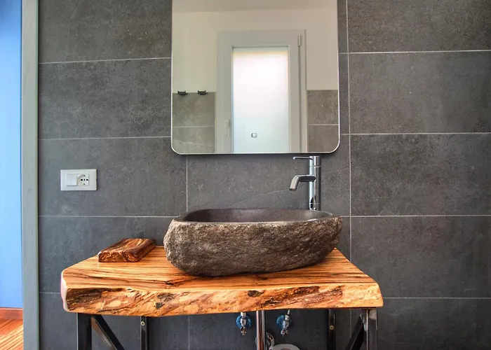 Casa Con Piscina Jacuzzi Ac Wifi E Biciclette Elettriche * Bordighera