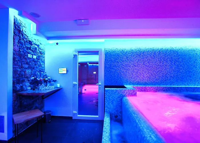 Casa Con Piscina Jacuzzi Ac Wifi E Biciclette Elettriche Apartamento *