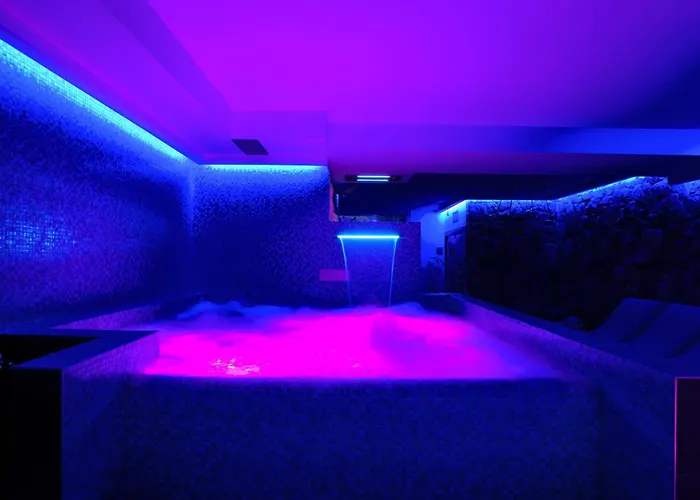 Apartamento Casa Con Piscina Jacuzzi Ac Wifi E Biciclette Elettriche